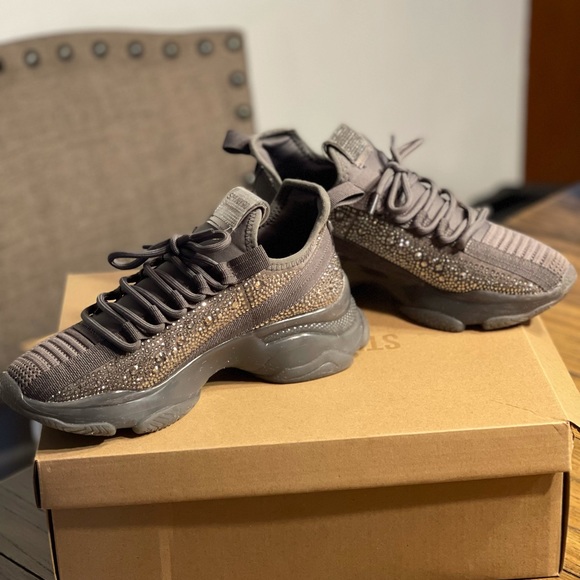 steve madden charcoal maxima